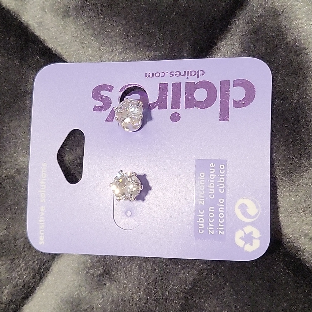 Claires earrings cubic zirconia sensitive solutions $11.50 CAD brand NWT